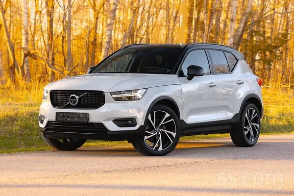 Xc40, R-Design, 190zs, Awd, Pilnā komplektācijā. 
Krāsa - Balta perlamutra.
