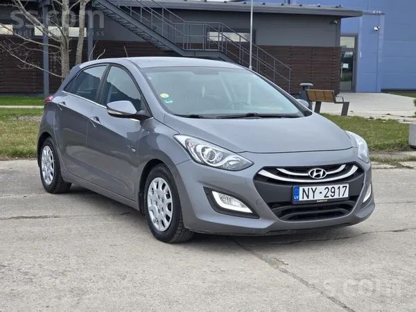 Hyundai i30 Hečbeks 1.6 d. 81 kw . Ļoti labā tehniskā un vizuālā stāvoklī. Ļ