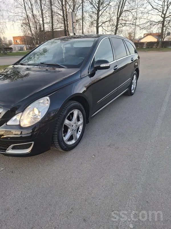Pārdodu R320 long teh. Aps. 08.26 laba stāvoklī bez rusas