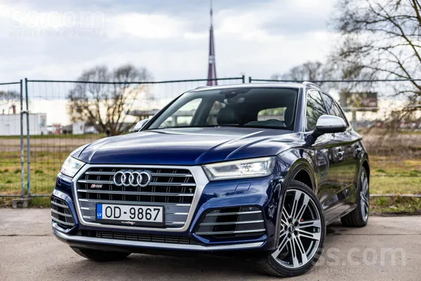 Audi Audi Sq5 Quattro ar 3.0T benzīndzinēju un automāti