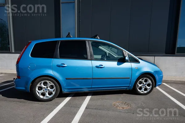 Ford Sakarā ar jauna auto iegādi tiek tirgots Ford C-Ma