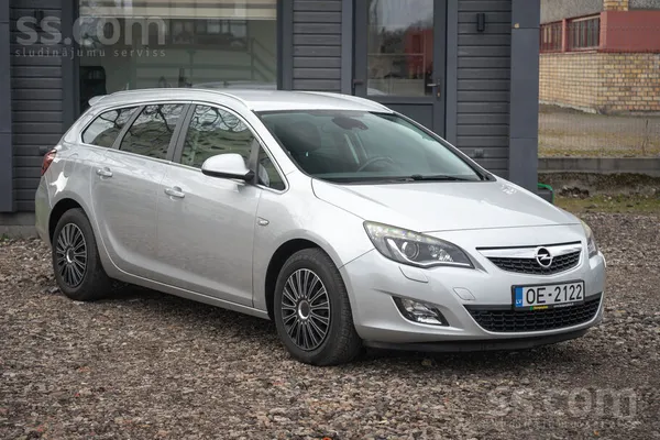 Opel No Nīderlandes Opel Astra Sports Tourer 1.4 benzīn