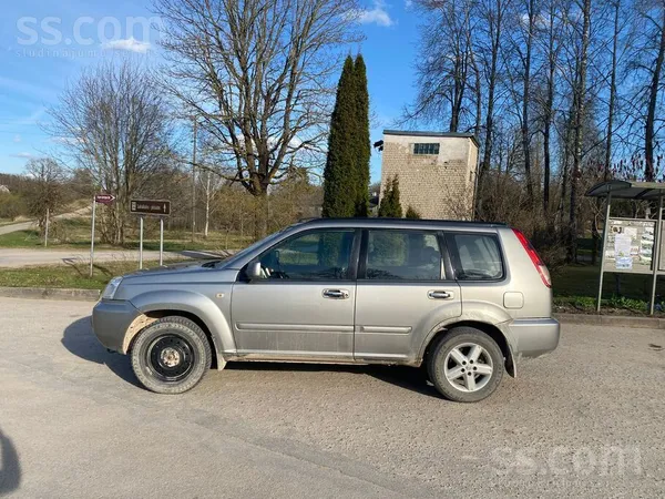 Pārdodu Nissan X-Trail 2005.gada. Pie 266 tūkstošiem mainīta motora ķēde. Vi