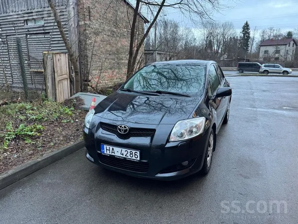 Toyota Pārdod Toyota Auris 2008. gada. 