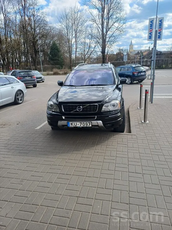 Volvo Продаётся автомобиль в отличном состоянии. Ухоженн