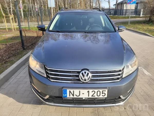 Pārdodu VW Passat B7.
Auto ar uzticamo un ekonomisko 2.0d dīzeļa dzinēju un