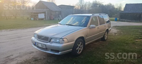 Pārdodu Volvo v70 2000 gada
Skate līdz oktobrim
Auto stāvoklis atbilstoš a