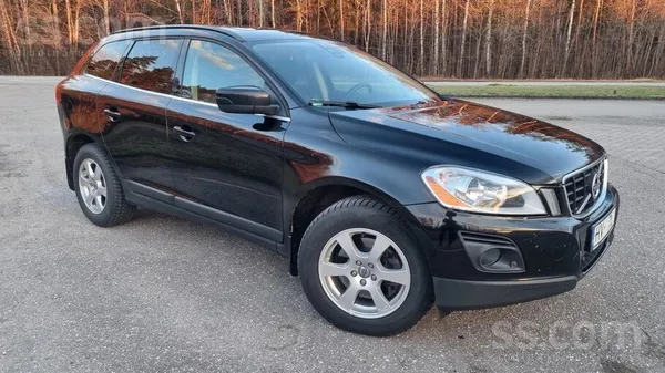 Xc60. 2, 4 litru pieccilindru dīzelis, 129kw, priekšpiedziņa, tādēļ ļoti eko