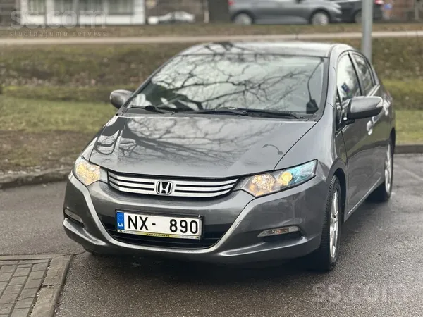 Lieliska, ekonomiska un labi kopta automašīna teicamā stāvoklī. 
Nav nepiec