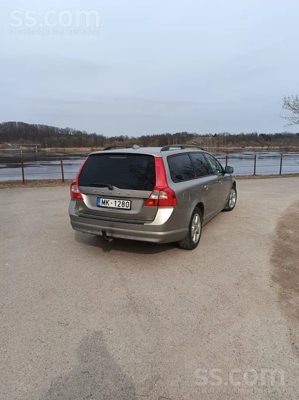 Volvo Volvo V70 2.4D4 Dīzelis 120kw / 160zs, mehāniskā p