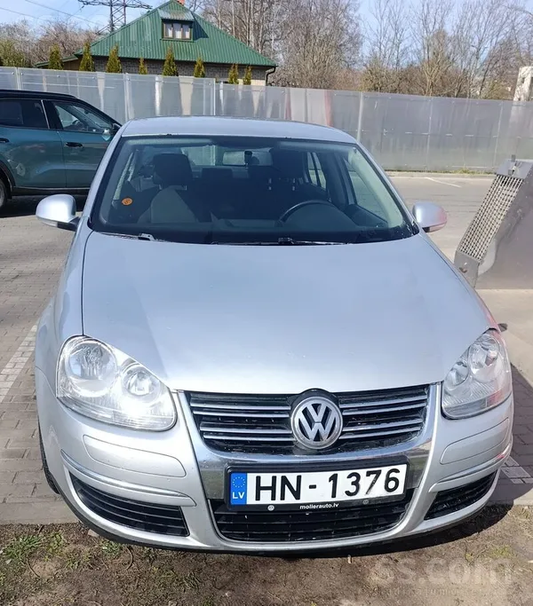 Volkswagen Pārdodu uzticamu auto ar ekonomisku motoru, motors
