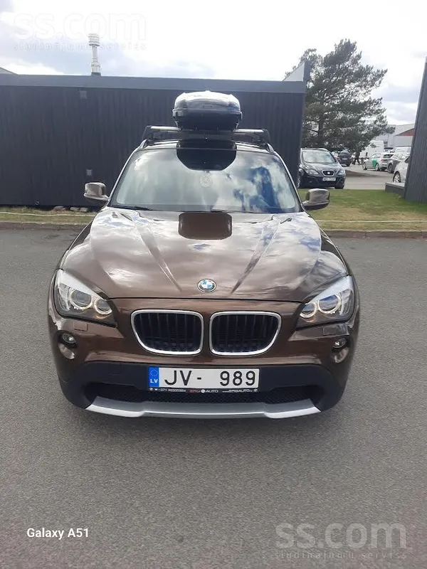 BMW Sakarā ar jaunas automašīnas iegādi. 