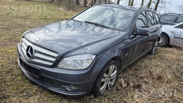 Mercedes Ievests no Dānijas, Latvijā nav reģistrēts. C220,