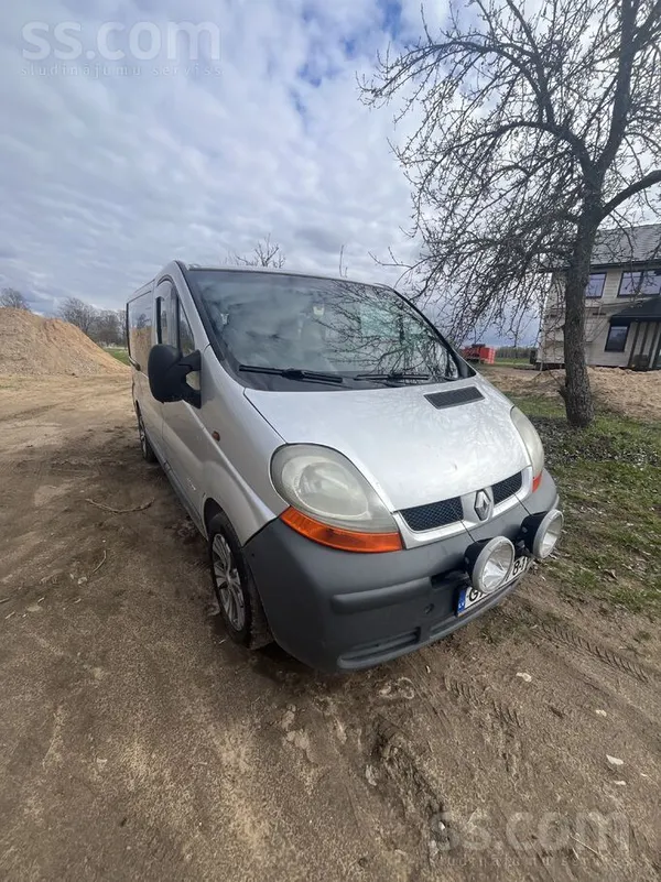 Renault Tirgojas labs, uzpasēts darba auto, pirms 50tūkst.
