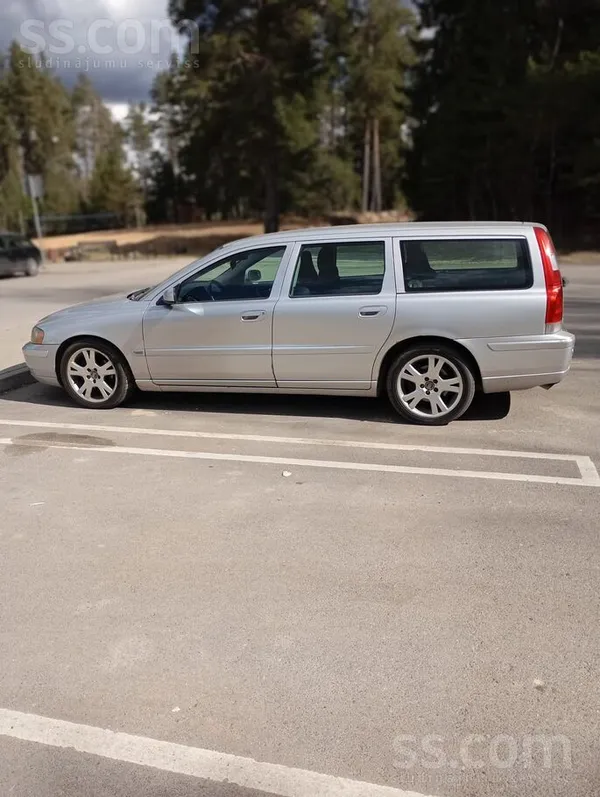 Volvo Автомобоautomašīna ir pilnībā darba kārtībā un tai
