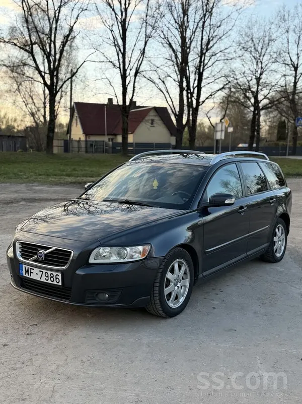 Volvo Pārdodu koptu un uzticamu Volvo V50. 2009. gads. F