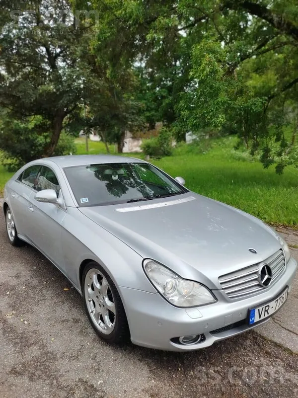 Pārdod Mercedes Cls320. Tehniskais stāvoklis labs. Riepu arkās parādās rūsa.