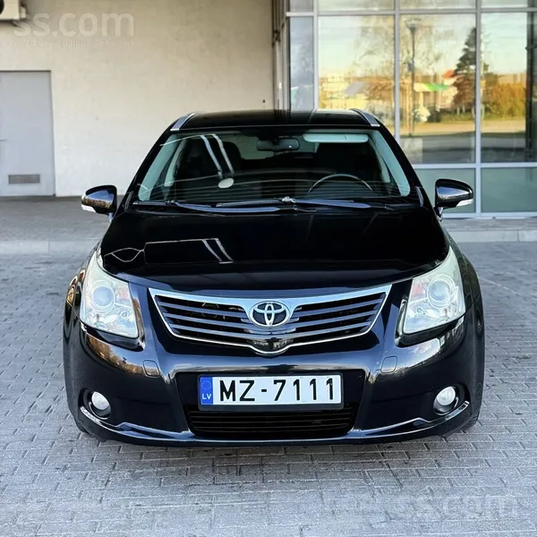 Toyota Pardodu Toyota Avensis 2009. gada. 2.0 dīzelis, 93