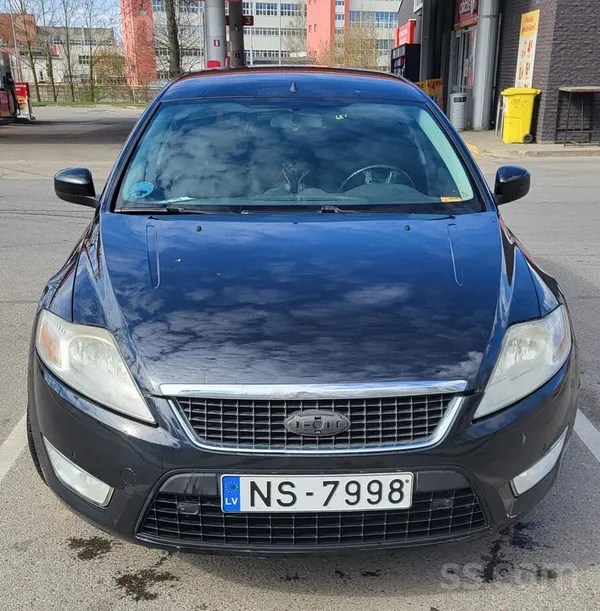 Pārdodu labu auto. Jauns akumulators, jaunas vissezonas riepas, nesen veikts