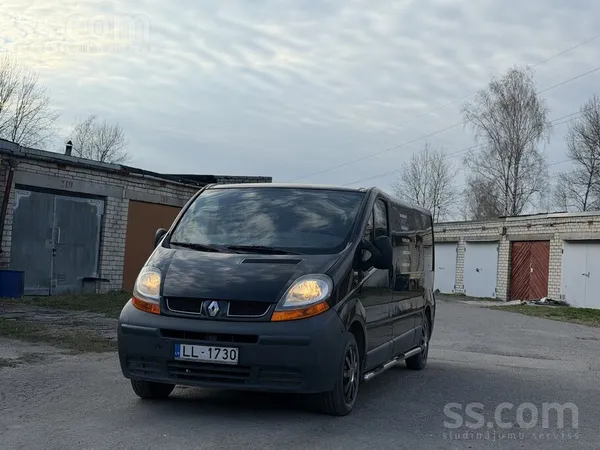 Renault Продам Trafic 1.9dci 6-мкпп, длинная база, полная