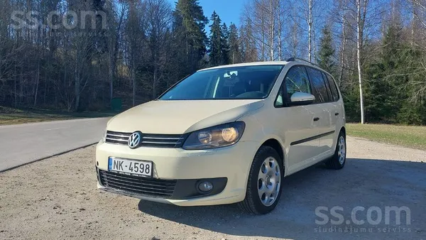 Volkswagen Pardod VW Touran. 2013.gada. 2.0 dizelis(81kw). Au