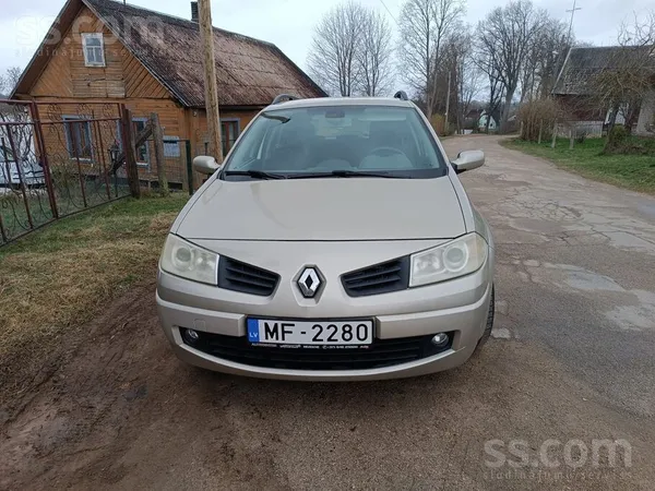 Pārdod Renault Megane