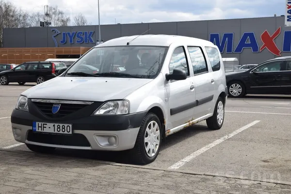 Dacia Auto pirkts jauns Latvijā, visu laiku bijis vienas
