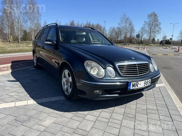 Pārdodu Mercedes E270 Cdi 130kw. 
Avantgarde komplektācija. 
Automāts
Uzt