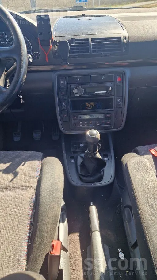 Volkswagen VW Sharan 1.9 tdi 85kw. ietilpīgs un ekonomisks au