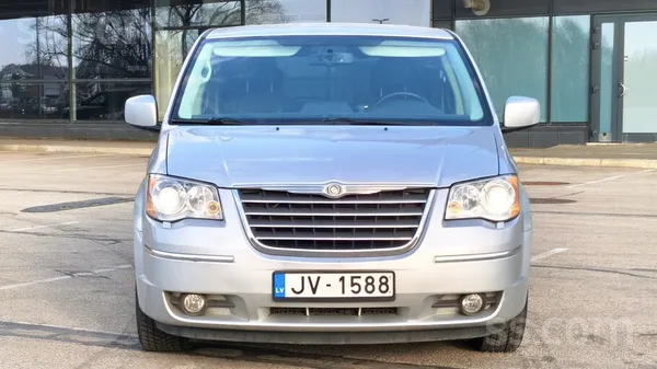 Chrysler Foršs, kopts un ļoti mīlēts auto, kas godīgi kalpo