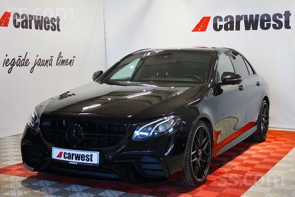 Mercedes Automašīna ar pārbaudītu vēsturi. 
