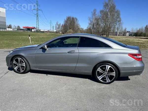 Īpašnieks pārdod Mercedes-Benz E250 C207 Blueefficiency .

2.2 Dīzelis 150