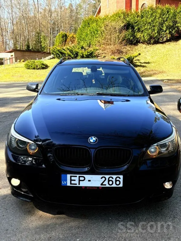 BMW Pārdodu BMW E61 525d 