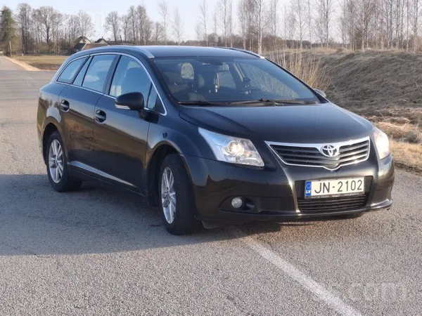 Toyota Pārdodu koptu auto labā stāvoklī. 