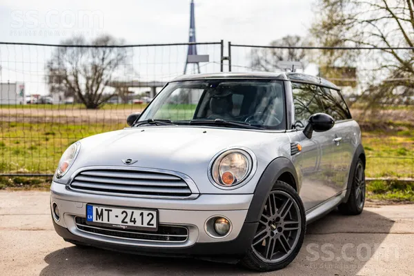 Mini Mini Cooper Clubman ar 1.6 dīzeļdzinēju un manuālo