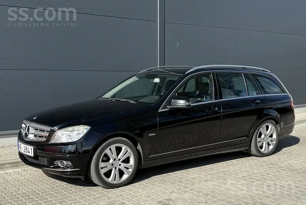 Mercedes C-Class Avangard 220Cdi automāts 2009.G. 337000km
Cena 3 800 Eur