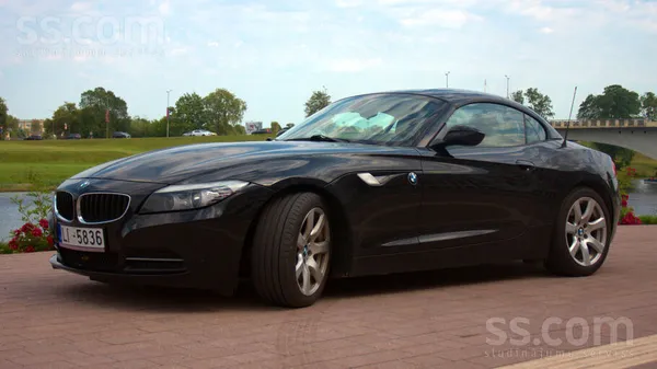 Pārdodu BMW Z4 e89 roadsteri. Auto iegādāts 2012. gadā un nobraukti 160 000