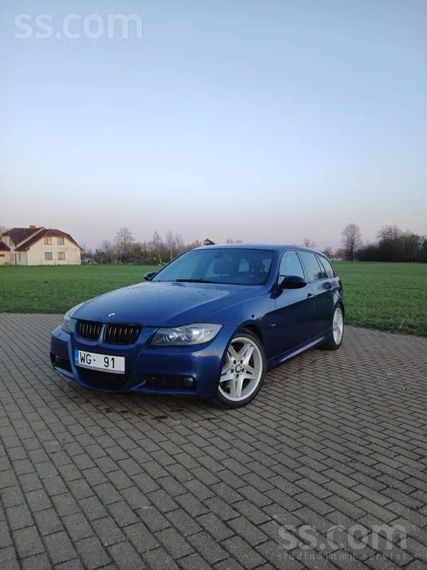 Pārdod BMW 335D E91 210Kw ar automātisko kārbu. 
Auto ir labā tehnsikā stāv