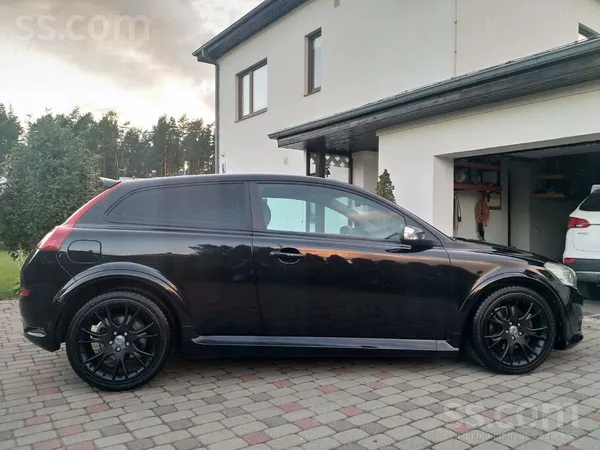 Volvo 2.5 T5R, manuālā 6 ātrumu kārba, 280 ZS 