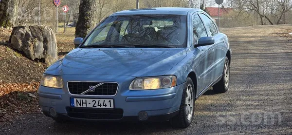 Volvo Pārdodu koptu Volvo S60 ar uzticamo 2.4 dīzeļdzinē
