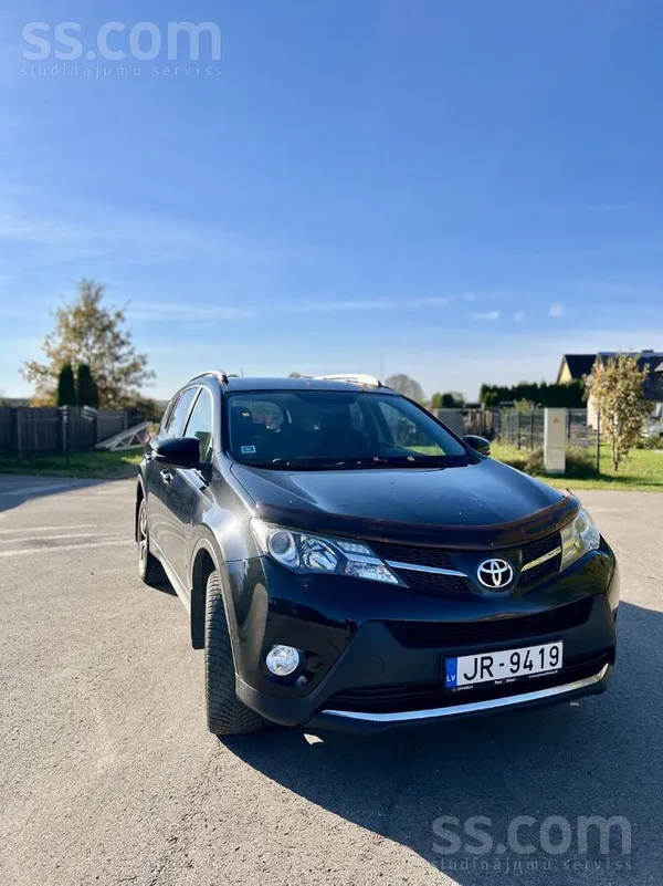 Pārdodu uzticamu un komfortablu Toyota Rav4 ar jaudīgo 2.2 D-Cat dīzeļdzinēj