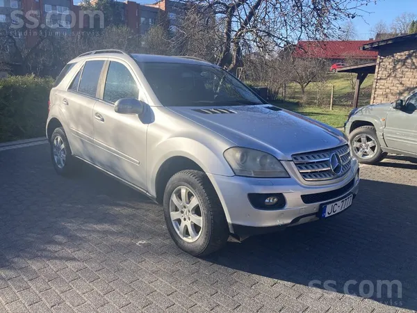 Labs ML klases auto, tehniski un vizuāli labā stāvoklī, nekas nav jāiegulda,