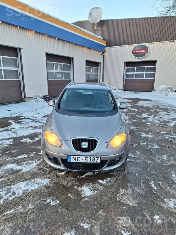 Tiek pārdots Seat Altea Xl, 1968Cm³, Dīzelis, Manuāls, Sudrabpelēka krāsa, l