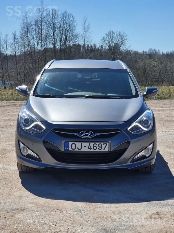 Nesen ievests, 6 robu manuālā atrumkārba, 85kw 1.7dīzelis, dzinējam tikko ve