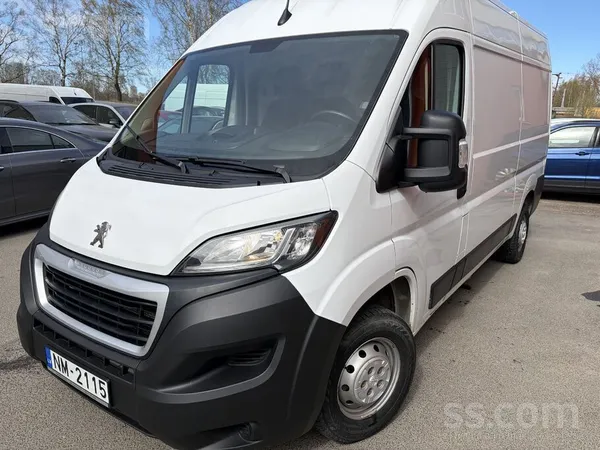 Peugeot Boxer 2.2 dīzelis , 88kw, mehānika 6 atr, kondicionieris, 3 sēdvieta