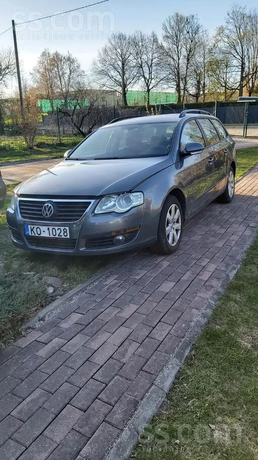 Volkswagen 103 kw , noņemta no uzskaites pārdošanai , 2 riepu