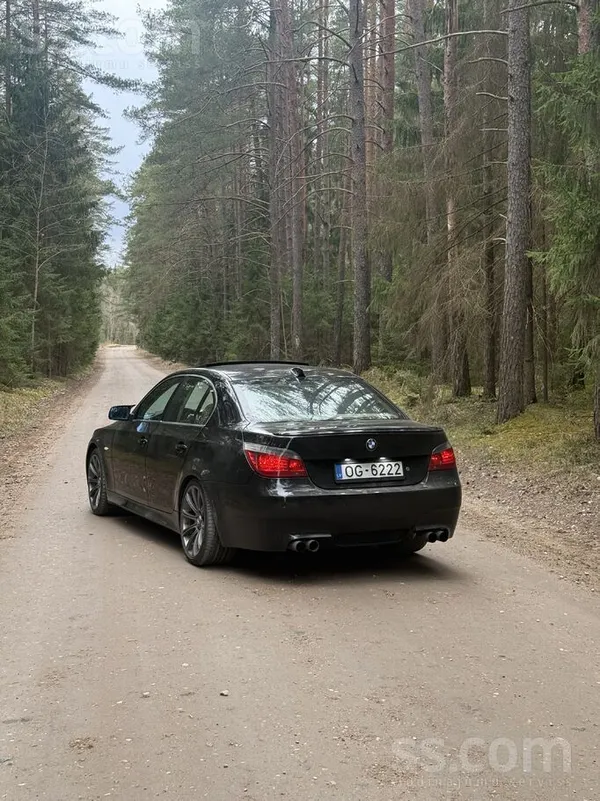 BMW Pārdodu BMW 530 (2004. gads) – komfortabls, tikko