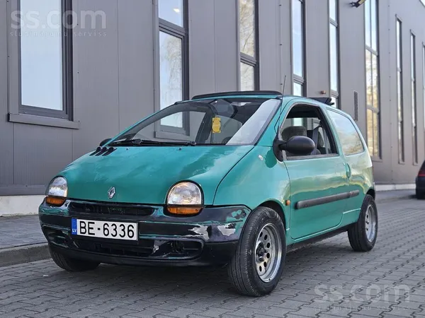 Pārdodu Renault Twingo, izieta TA, sēdies un brauc. 

Ideāli piemērots gan