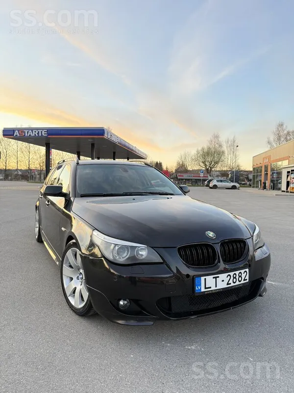 BMW Pārdod labu BMW E61.