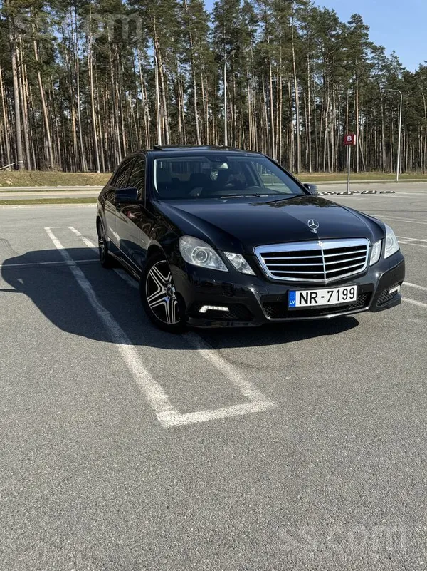 Pārdod Mercedes-Benz E350 Cdi Avantgarde ar jaudīgu un uzticamu 3.0 V6 dīzeļ